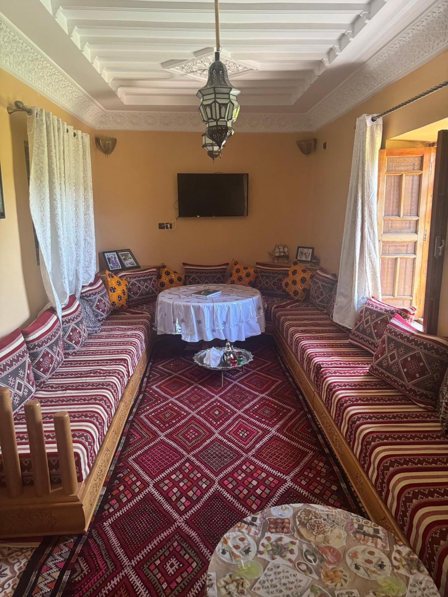 Gite Marbie Maison Rurale, Une Experience Naturelle Unique, Au Coeur Du Moyen Atlas, Maroc Kasba Tibouda المظهر الخارجي الصورة